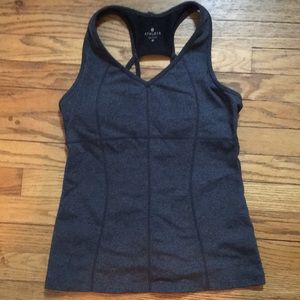 Athleta equator tank with pads
